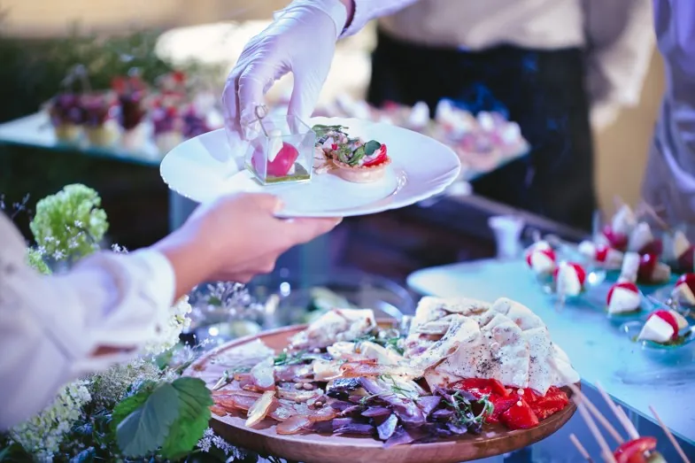 Catering y eventos: pedidos agrupados con Liisto