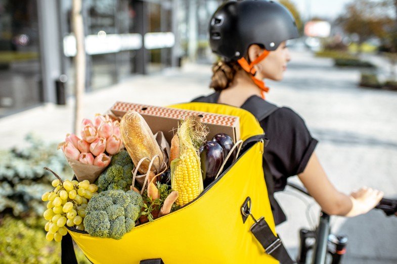 Dark kitchen y delivery: cocina y reparto con Liisto